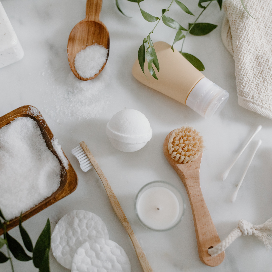 Kitchen & Dining Essentials